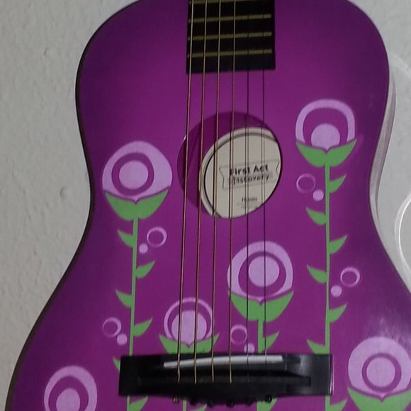 First Act Discovery 6 String Acoustic Guitar - Picture 6 of 11